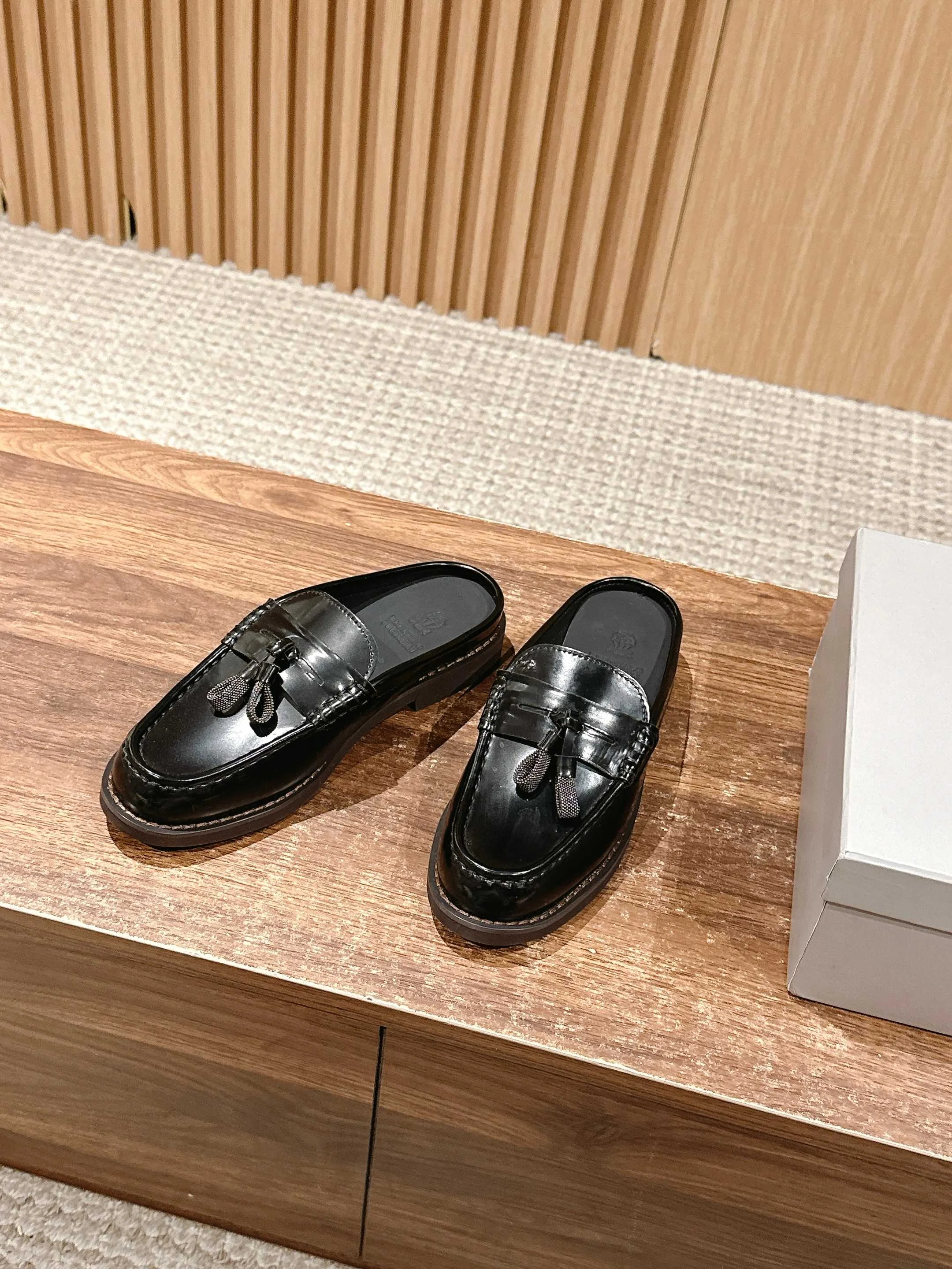 Brunello Cucinelli Black Patent Tassel Loafers – Timeless Italian Elegance