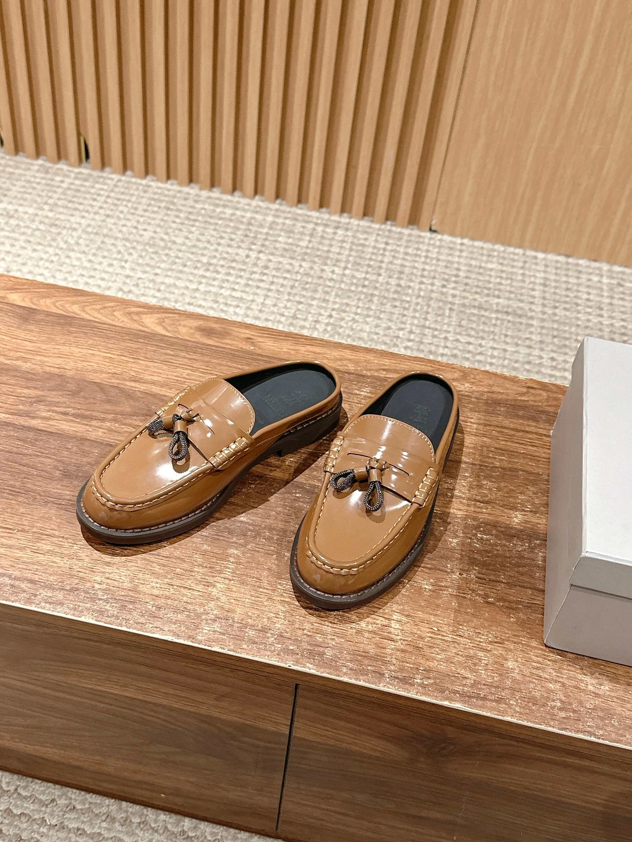 Brunello Cucinelli Caramel Patent Tassel Loafers – Polished Italian Luxury