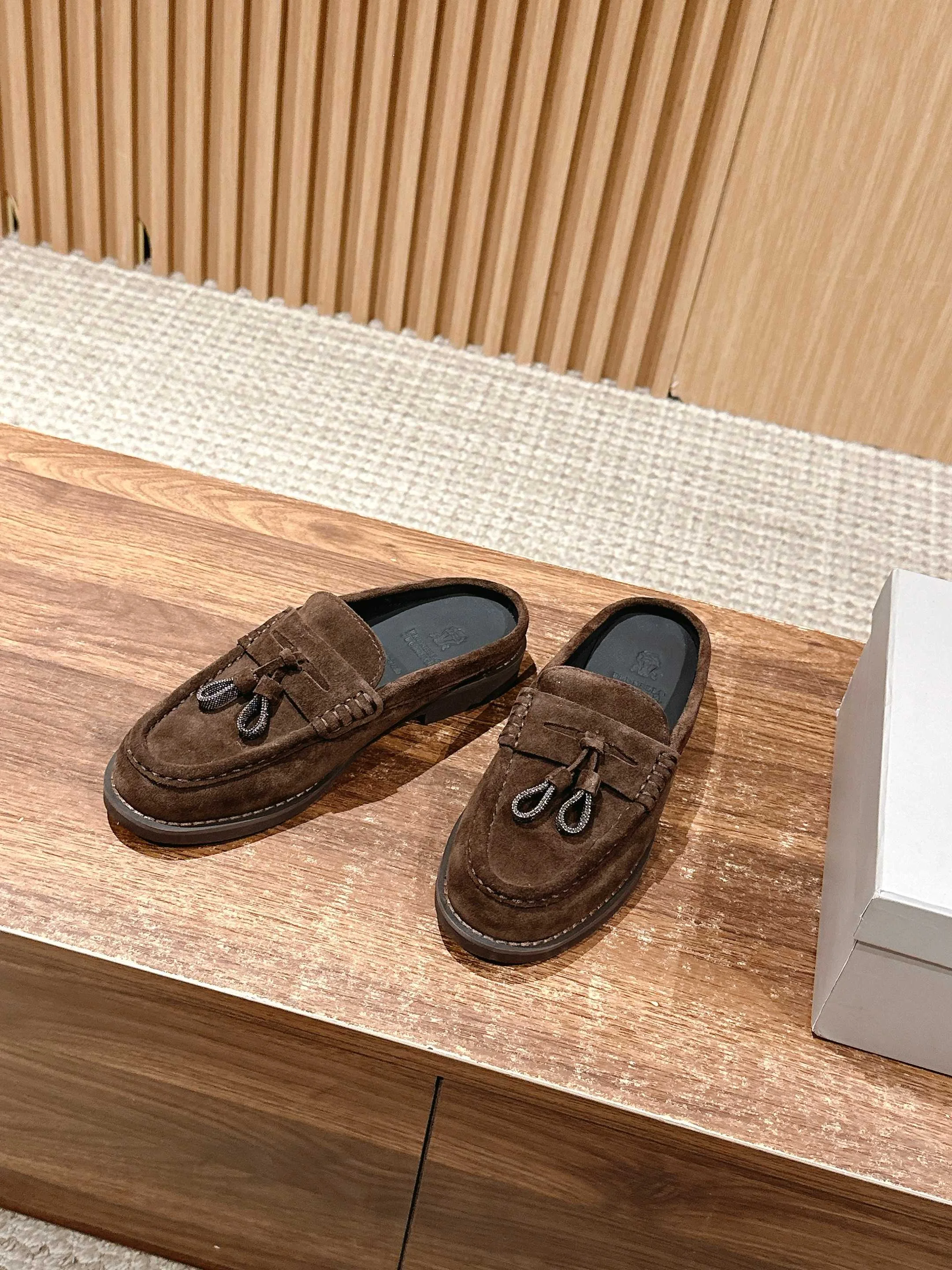 Brunello Cucinelli Brown Suede Tassel Loafers – Italian Casual Elegance